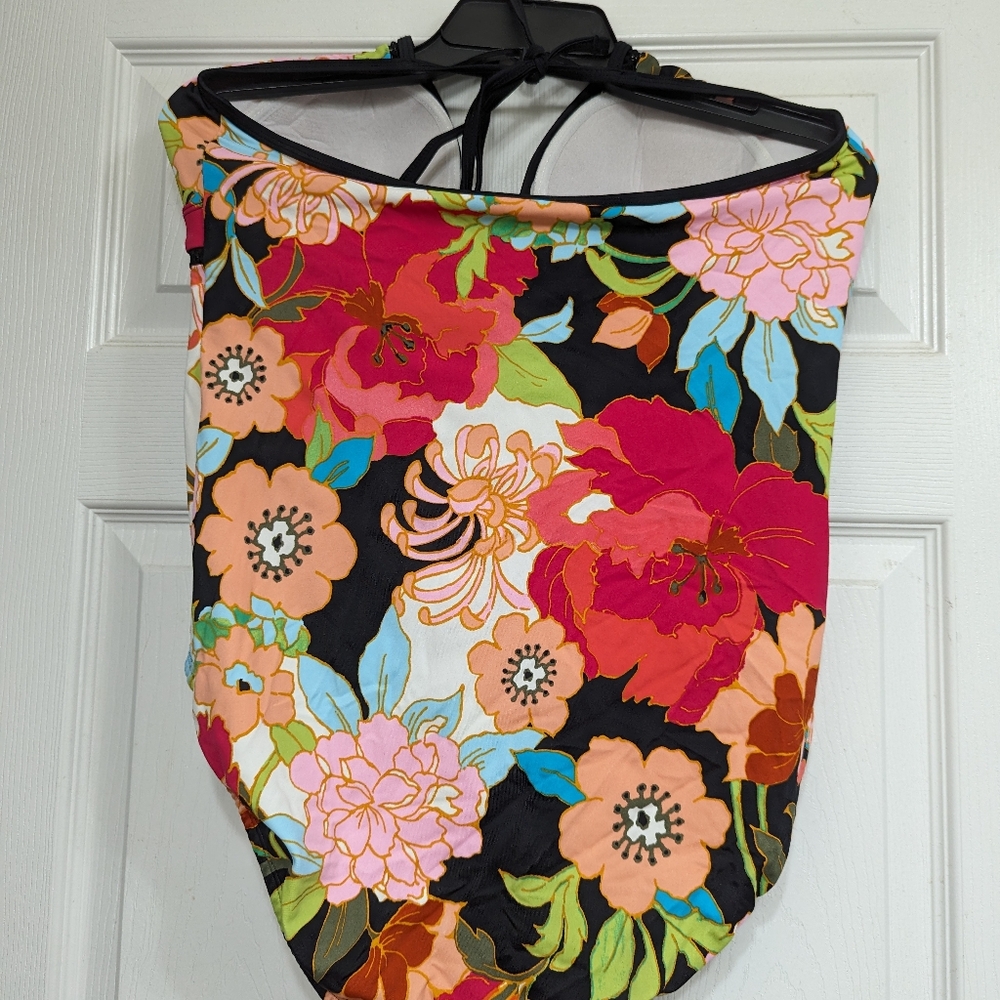 Women's Swimsuit time and tru size XL